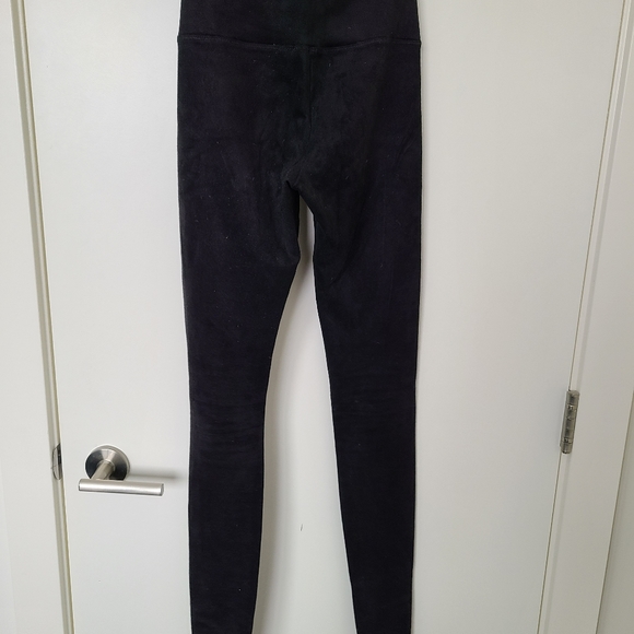 Wilfred Daria Suede Leggings - Picture 3 of 6